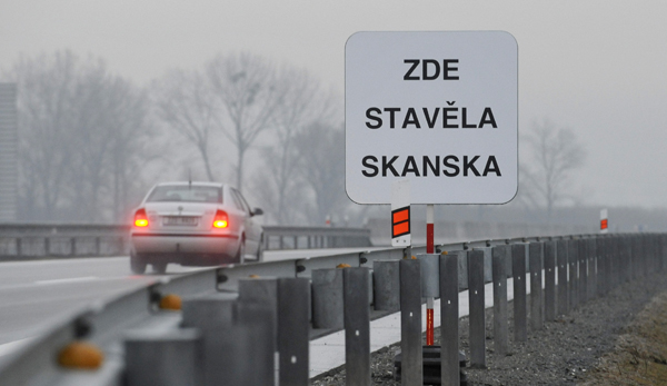 Jedna z cedulí na úseku dálnice D1 Kroměříž - Hulín.