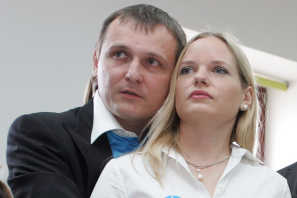 Místopředsedkyně sněmovny Kateřina Klasnová s manželem Vítem Bártou.