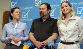 Radek John. Jiří Paroubek na něm nenechal "nit suchou".