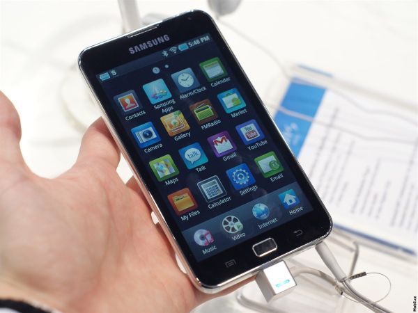 Samsung Galaxy - najděte deset rozdílů. Samsung Galaxy - najděte deset rozdílů.