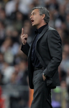 José Mourinho na lavičce Realu.