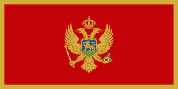 Vlajka Černé Hory někdejší monarchií zavání.