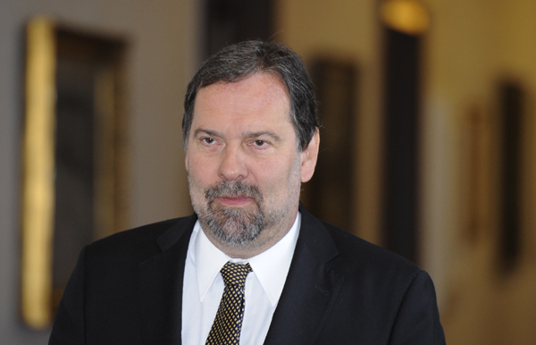 Místo ministertsva vnitra povede předseda Věcí veřejných Radek John ve vládě boj s korupcí.