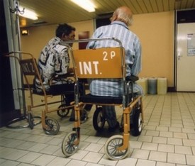 Julínkův plán zněl: pojištěnci dostanou část peněz, ty pak mohou použít na poplatky.