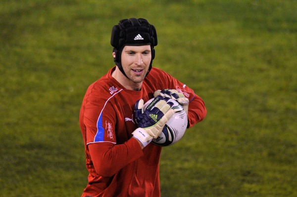 Brankář Petr Čech je nejlépe placeným českým sportovcem. Brankář Petr Čech je nejlépe placeným českým sportovcem.