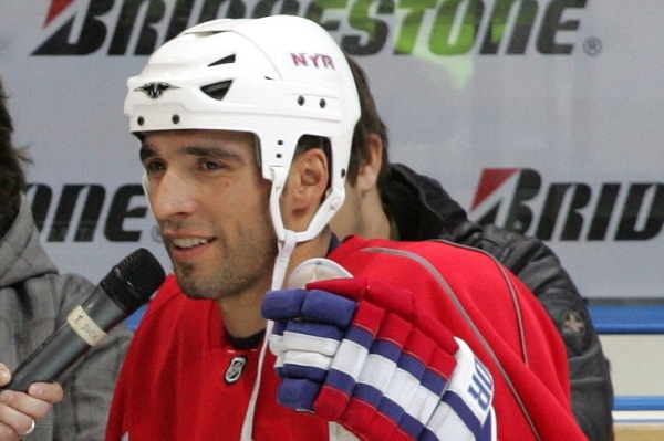 Michal Rozsíval má problémy s ramenem. Michal Rozsíval má problémy s ramenem.
