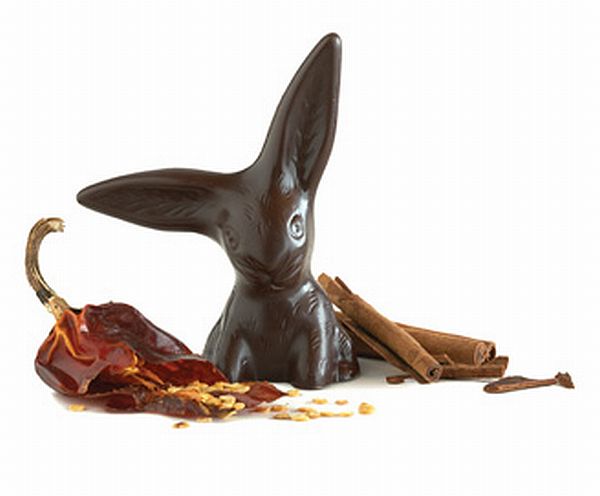 Zajíc z hořké čokolády s mexickým chilli a cejlonskou skořicí. 