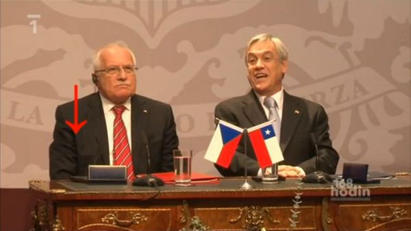 Kam zmizelo pero?
