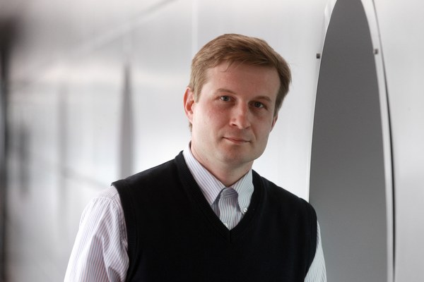 Kamil Paruch ukončil slibně se rozjíždějící kariéru ve Spojených státech a nyní hledá léky proti rakovině na brněnské Masarykově univerzitě.