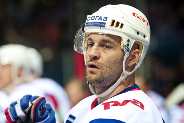 Pavol Demitra přišel o víkendu o věci za tisíce eur. Pavol Demitra přišel o víkendu o věci za tisíce eur.