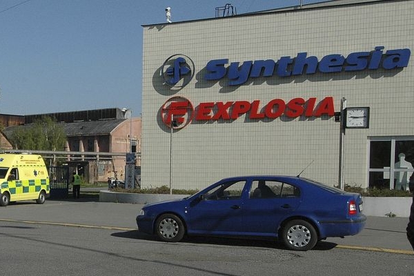 Při explozi se zranilo sedm lidí a čtyři se pohřešují. Při explozi se zranilo sedm lidí a čtyři se pohřešují.
