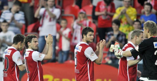 Nový majitel Slavie stále není znám. Nový majitel Slavie stále není znám.