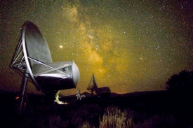 Teleskop využívá i Kalifornská univerzita a kromě hledání mimozemšťanů slouží i radioastronomům.