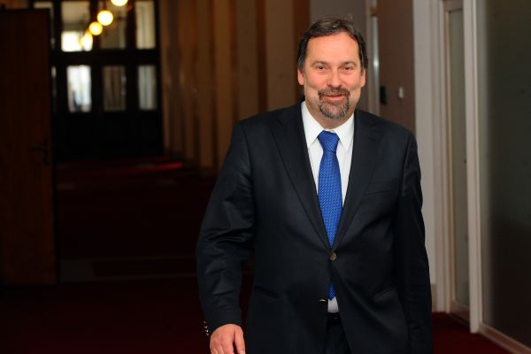 Radek John. Radek John.