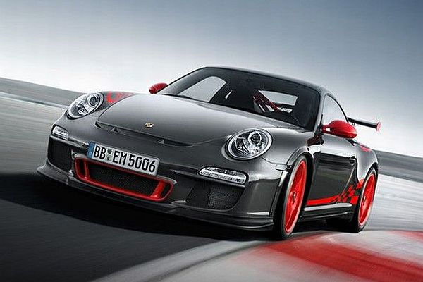 Porsche 911 GT3 RS. Porsche 911 GT3 RS.