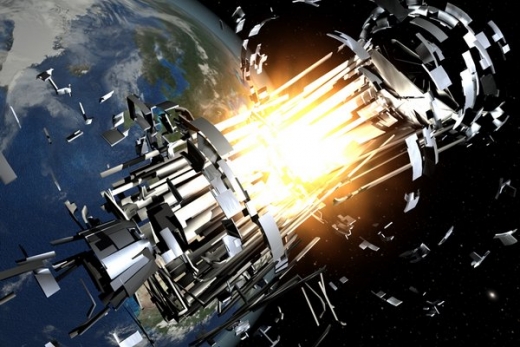 Kosmické smetí vzniká například explozí zbytkového paliva v nefunkčním satelitu nebo v raketovém stupni.