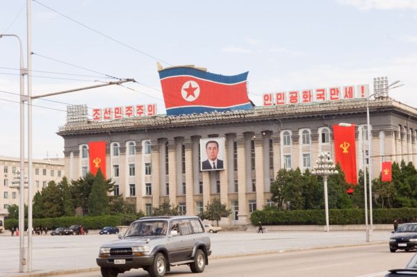 Severní Korea vězní v koncentračních táborech 200 tisíc lidí. Severní Korea vězní v koncentračních táborech 200 tisíc lidí.