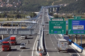 Pražský okruh převzal těžkou nákladní dopravu z Jižní spojky.