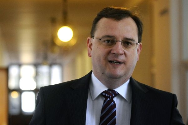 Premiér Nečas čelil kritice poslanců. Premiér Nečas čelil kritice poslanců.