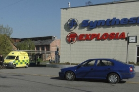 Nejznámějším výrobkem továrny je výbušnina semtex.