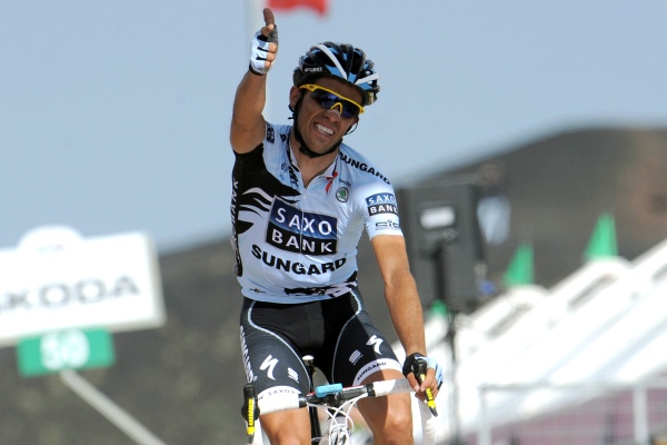 Contador už má růžový trikot z Gira. Contador už má růžový trikot z Gira.