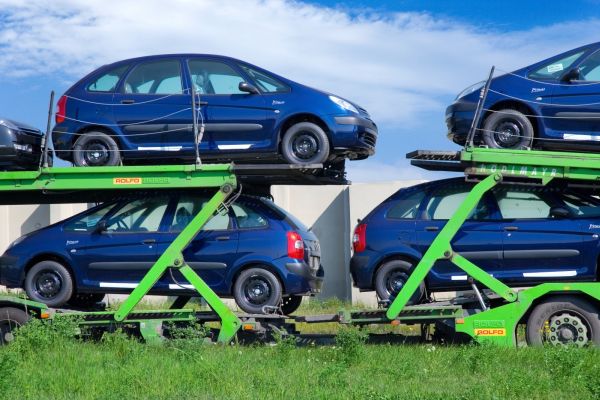 Na slovensko-českém přechodu ztratil řidič auto (ilustrační foto). Na slovensko-českém přechodu ztratil řidič auto (ilustrační foto).
