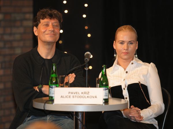 Pavel Kříž s taneční partnerkou Alicí Stodůlkovou. Pavel Kříž s taneční partnerkou Alicí Stodůlkovou.