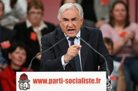 Až do vypuknutí sexuálního skandálu byl šéf Mezinárodního měnového fondu Dominique Strauss-Kahn socialistickým favoritem prezidentských voleb v příštím roce.