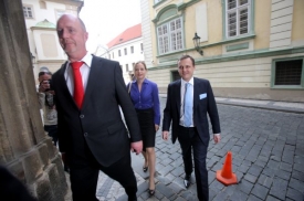 Poslanec Věcí veřejných Petr Skokan (vlevo).