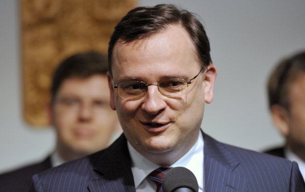 Důvěryhodnost je klíčová, hlásal Nečas před volbami.