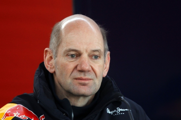 Šéfinženýr Red Bullu Adrian Newey, který před 17 lety pracoval pro Williams. Šéfinženýr Red Bullu Adrian Newey, který před 17 lety pracoval pro Williams.