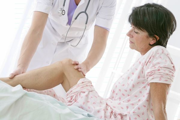 Tisíce revmatiků nedostaly během posledních dvou let nejmodernější biologickou léčbu. Tisíce revmatiků nedostaly během posledních dvou let nejmodernější biologickou léčbu.