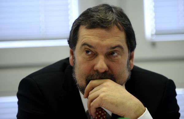 Obhájí  Radek John předsednické křeslo?