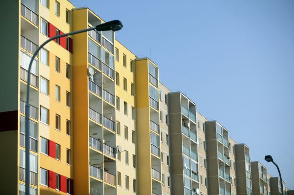 Investice do jakékoli nemovitosti je jistější než do akciových titulů. Investice do jakékoli nemovitosti je jistější než do akciových titulů.