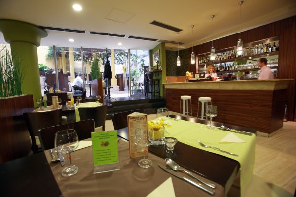 Restaurace Ambroisie v Burzovním paláci. Restaurace Ambroisie v Burzovním paláci.