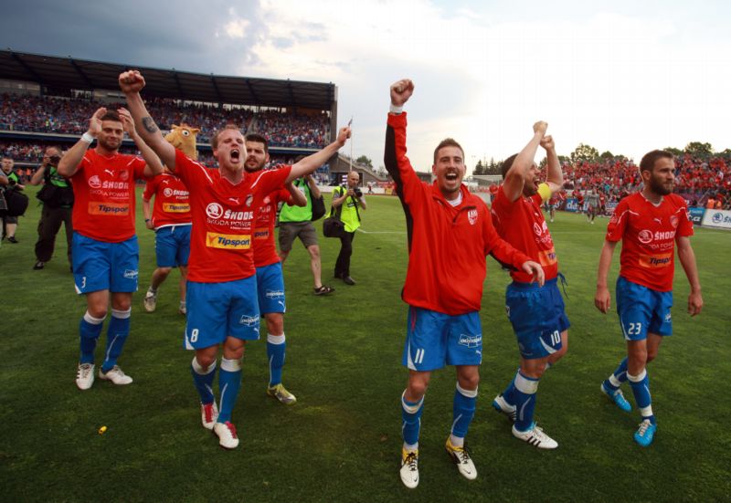 Fotbalisté Plzně mohli začít slavit titul ihned po závěrečném hvizdu...
