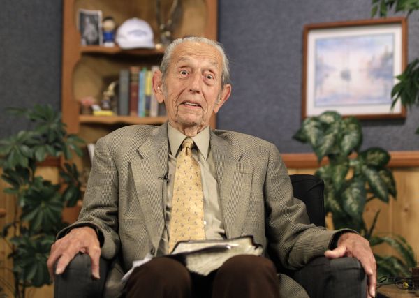 Harold Camping předvídá další a další soudné dny.