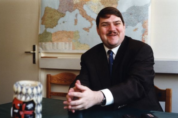Berndt Posselt o oplatky bojoval několik let. Berndt Posselt o oplatky bojoval několik let.