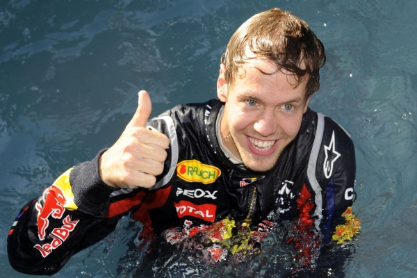 Vettel se mohl po Velké ceně Monaka radovat.