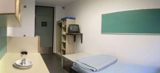 Unifikované cely v Haagu. I na Mladiče už jedna z nich čeká.