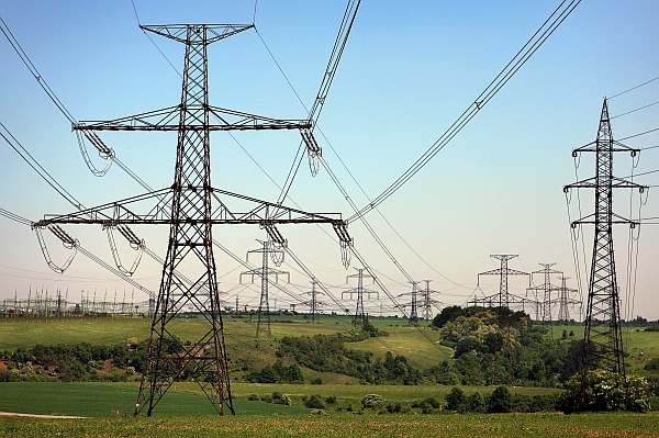 Energetický kolos ČEZ mohl prodat více povolenek, protože omezil výrobu.