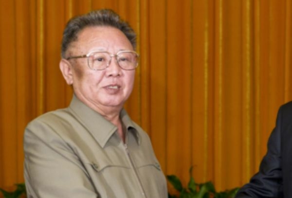 Jihokorejští vojáci používají jako cvičné terče fotografie vůdce Severní Koreje Kim Čong-ila. Jihokorejští vojáci používají jako cvičné terče fotografie vůdce Severní Koreje Kim Čong-ila.