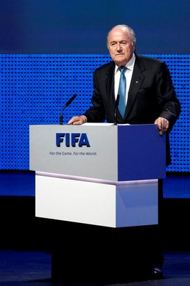 Sepp Blatter byl již počtvrté zvolen šéfem FIFA.