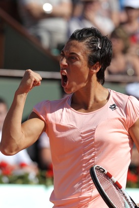 Italka Schiavoneová se raduje z postupu do finále Roland Garros.