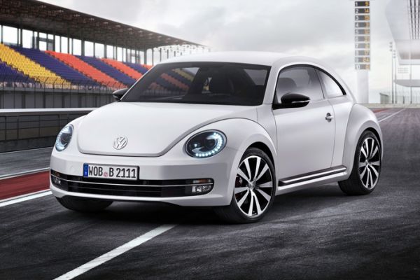 Nový VW Beetle se představuje i na brněnském autosalonu.