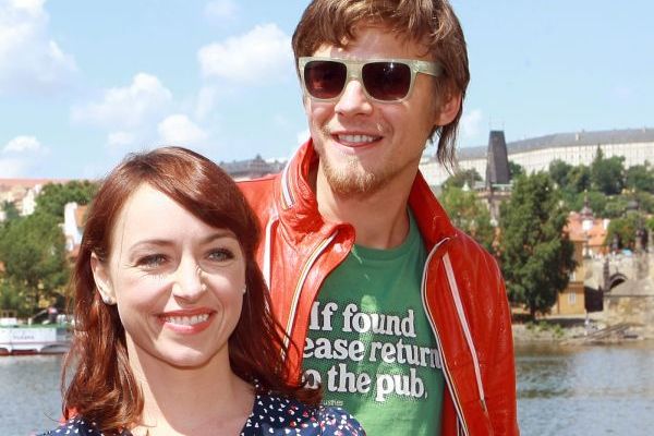 Tatiana Vilhelmová se svým přítelem, hercem Vojtou Dykem.