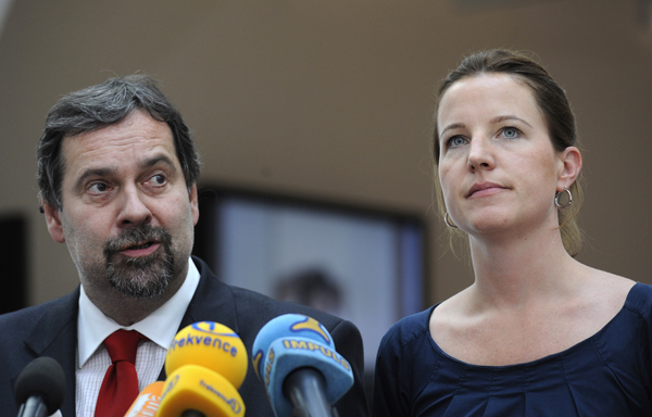 Radek John a a Karolína Peake. Radek John a a Karolína Peake.