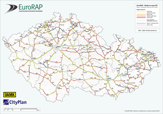 Takto vypadá nejnovější riziková mapa českých silnic. Úseky s největším rizikem vzniku vážné nehody jsou vyznačeny černě, a naopak ty s nejnižším rizikem zeleně. Podrobnější mapu najdou čtenáři po kliknutí na odkaz v článku.
