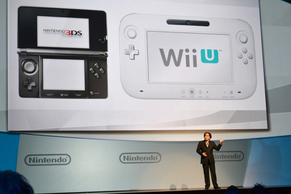 Představení nového ovladače ke konzoli WiiU.