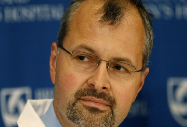 Plastický chirurg Bohdan Pomahač.
